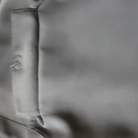 Guess brand women's sheer blouse - Picture 5 of 9